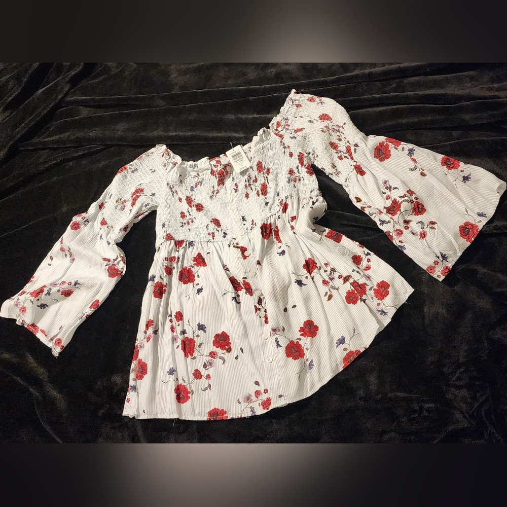 Torrid. Flower Stripped Long Sleeve Modal Offshoulder shirt. Size 18/20. NWT.